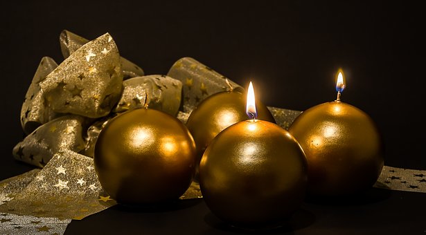 12 DAYS OF CHRISTMAS&nbsp;GIVEAWAY